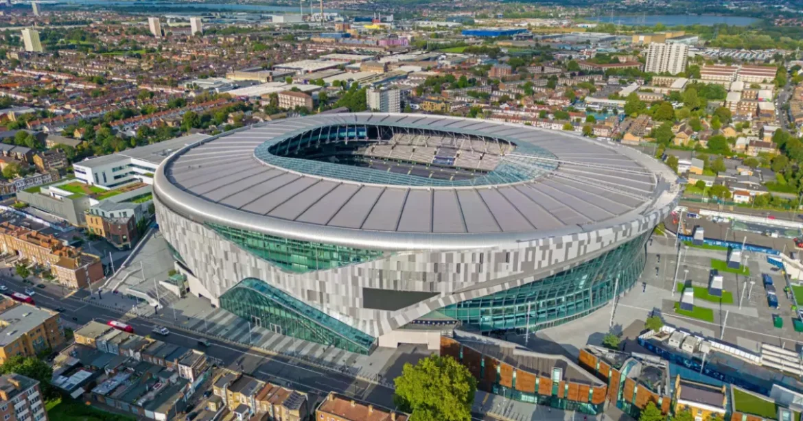 Balhé a Tottenhamnél: durván üzent vissza edzőjének a száműzött focista