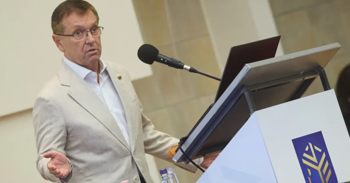 Házkutatás Matolcsy Györgyéknél: bizonyítékokat foglaltak le a 300 milliárdos MNB-ügyben
