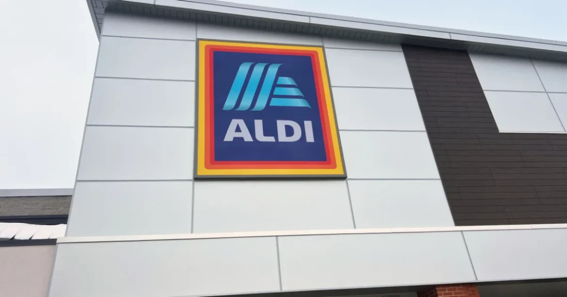 Kitálált az Aldi vezére: így húzzák le a vásárlókat a hűségkártyákkal?