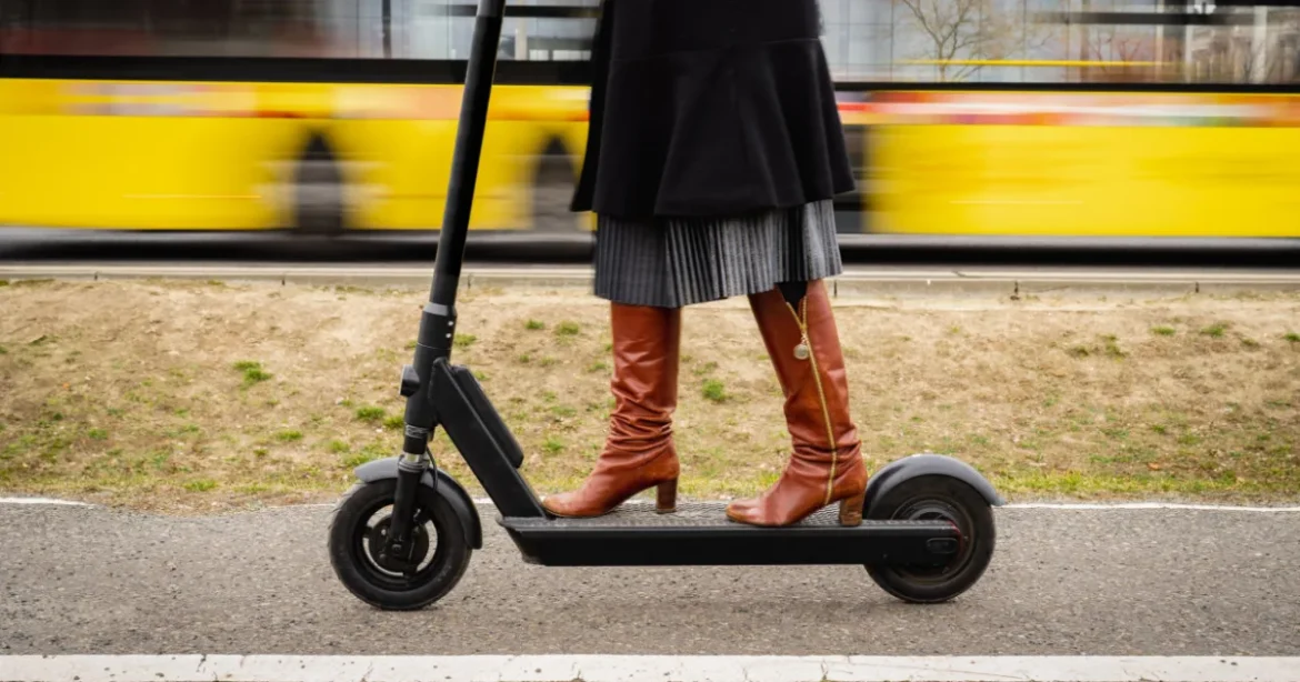 Olcsón adják az elektromos rollereket, de van egy csapda