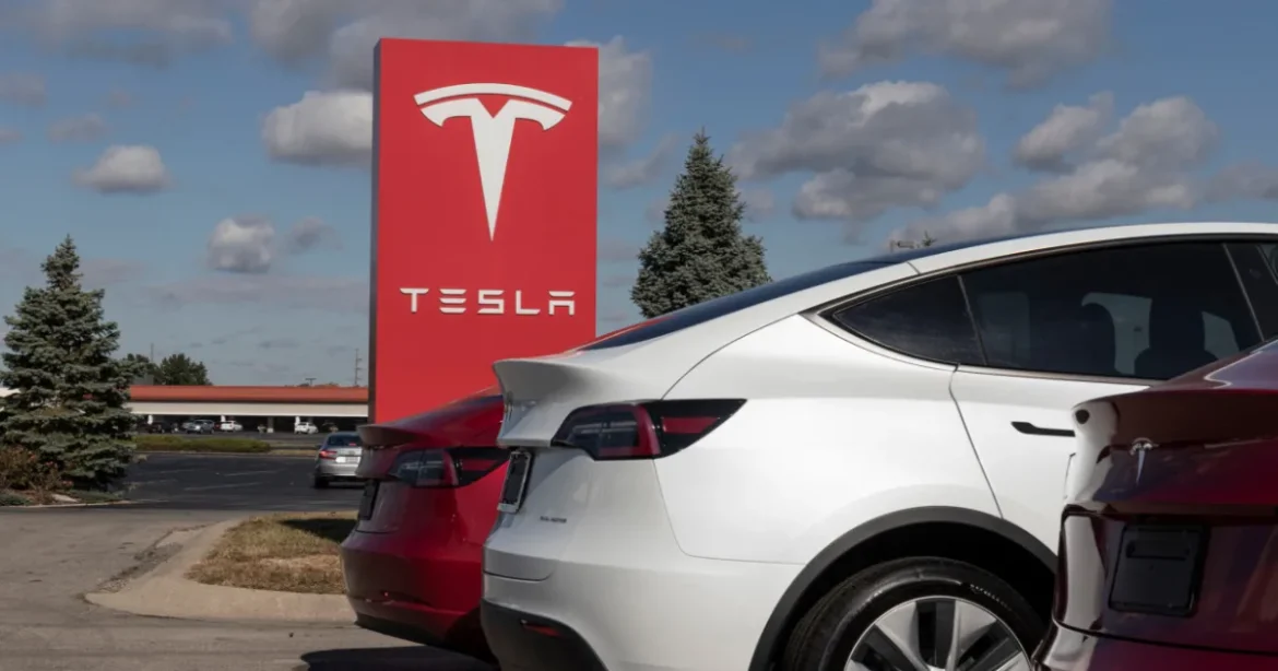 Elon Musk történelmi fúzióra készül: egybeolvadhat két gigantikus cége