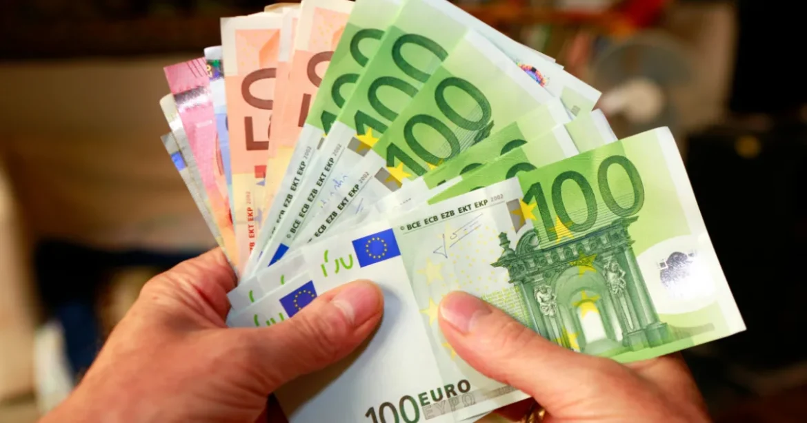 Jól indul a hétvégéje 18 ezer magyarnak: közel 85 milliót osztottak szét közöttük