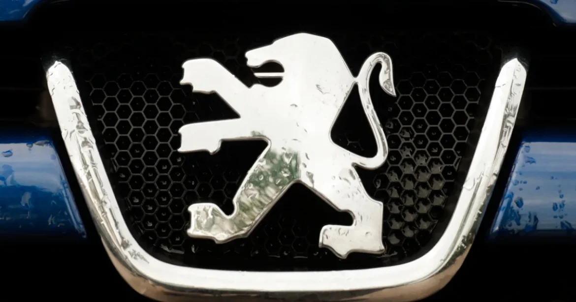 Nagy a baj: le kell állítani a FIAT és a Peugeot gyárait