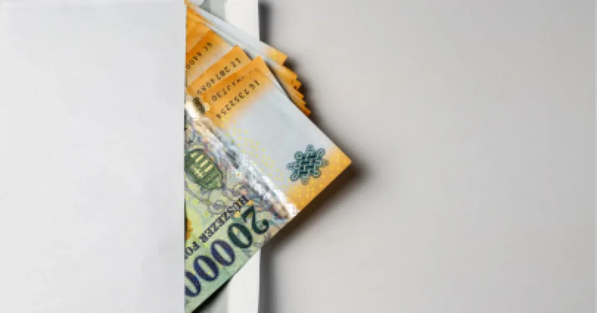 Vége az olcsó repülőjegyeknek? Történelmi áremelés jön a fapados óriás szerint